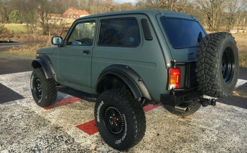 Lada Niva Monster