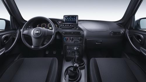 Lada Niva Travel