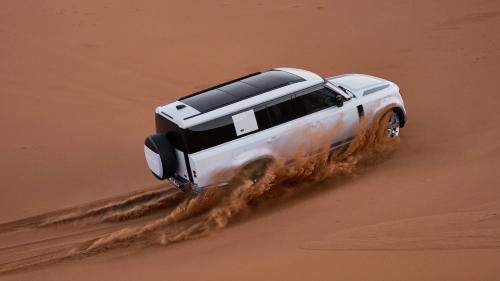 Land Rover Defender 130 2