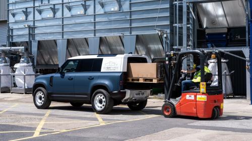 Land Rover Defender Hard Top 3