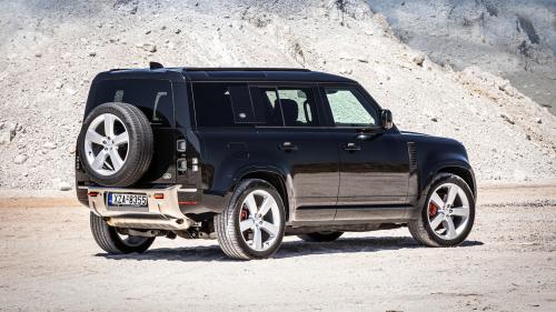 Land Rover Defender PHEV