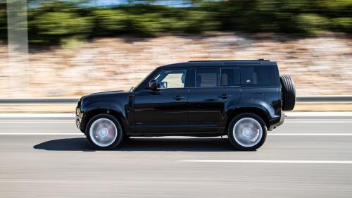 Land Rover Defender PHEV
