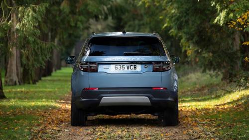 Land Rover Discovery Sport P300e 2