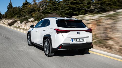 Lexus UX 300e 2