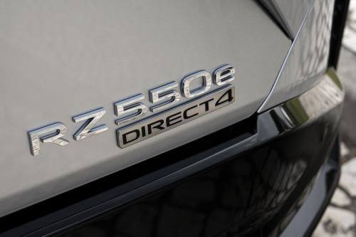 Lexus RZ