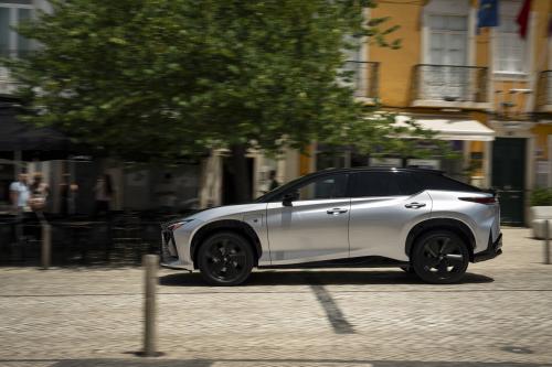 Lexus RZ facelift 2025 2