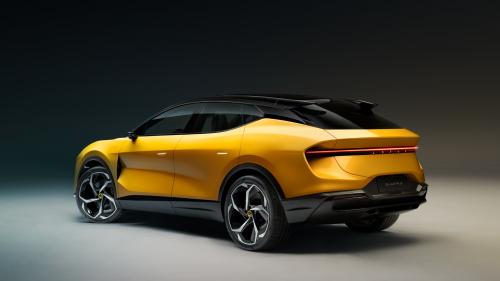 Lotus eletre suv