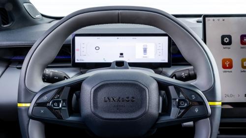 Lynk & Co 02 9