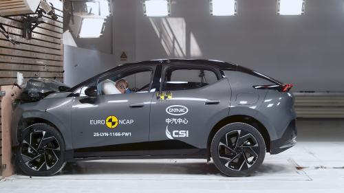 Lynk & Co 02