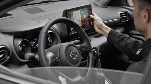 Υβριδικό mazda 2