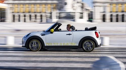 MINI Cabrio 2