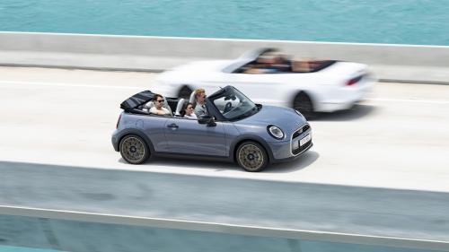 MINI Cooper Cabrio 3