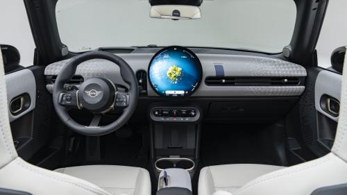 MINI Cooper Cabrio 4