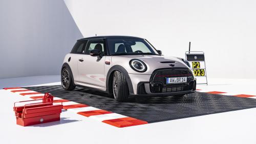 MINI John Cooper Works Bulldog Racing Edition 2