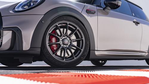 MINI John Cooper Works Bulldog Racing Edition 5