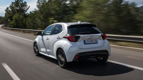 Mazda 2 Hybrid 2024 2