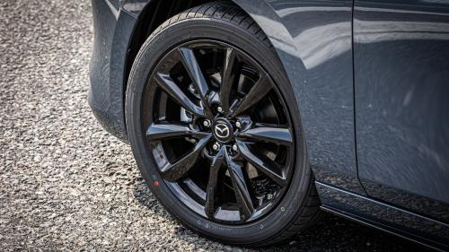 Mazda 3 2.0 e-Skyactiv G 150 17