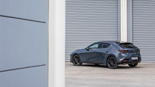 Mazda 3 2.0 e-Skyactiv G 150 2