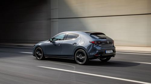Mazda 3 2.0 e-Skyactiv G 150 6