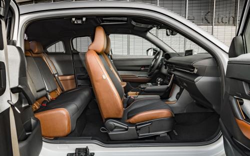 Mazda MX-30 6