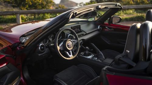 Mazda MX-5 2023 4