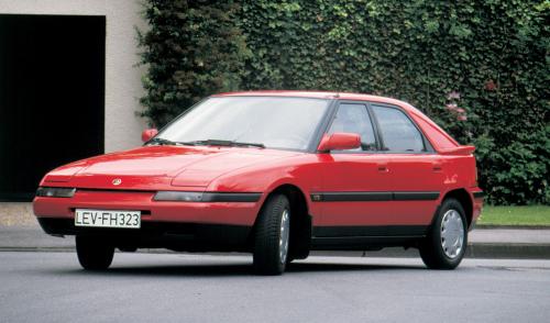 mazda 323 f