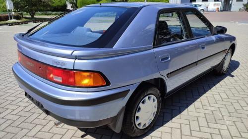 Mazda-323F