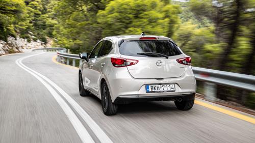 Mazda2 4