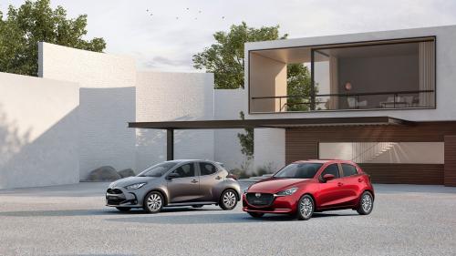 Υβριδικό mazda 2