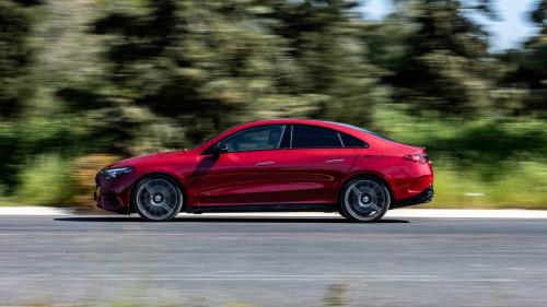 Mercedes-Benz CLA 200 Hybrid 