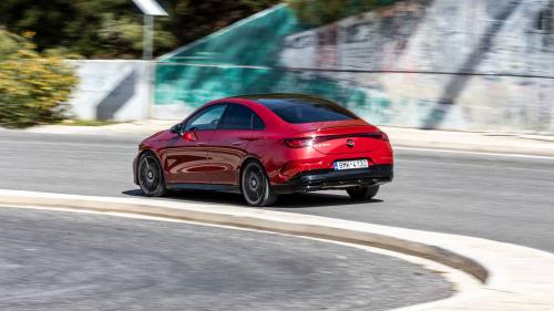Mercedes-Benz CLA 200 Hybrid 
