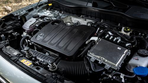  Mercedes-Benz GLB 200 Hybrid