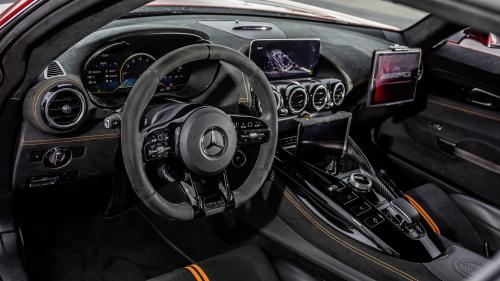 Mercedes-AMG F1 CAR 2022 4