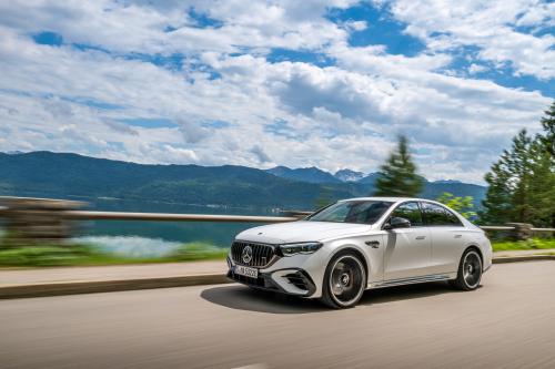 Mercedes-AMG E 53 Hybrid 4MATIC+
