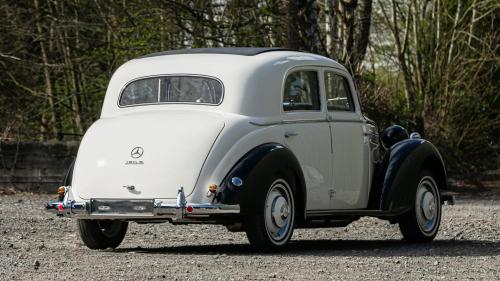 Mercedes-Benz 170 S