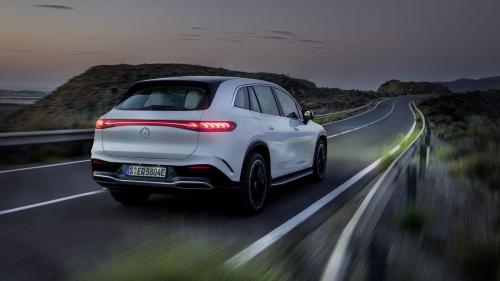 Mercedes-Benz EQS SUV 3
