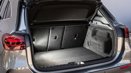 Mercedes-Benz GLA 2024 13