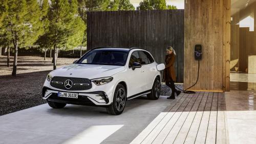 Mercedes-Benz GLC 300 e 4MATIC 3