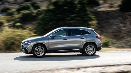 Mercedes-Benz GLA 3