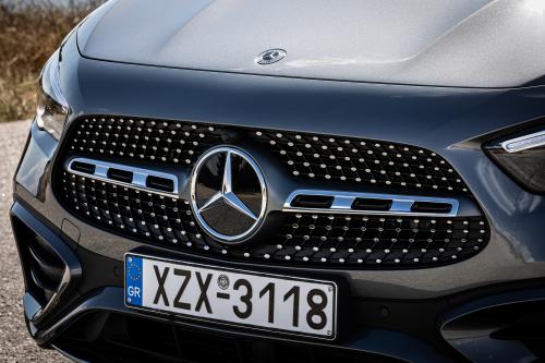 Mercedes-Benz GLA 2024