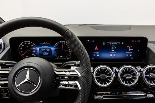 Mercedes-Benz GLA 2024