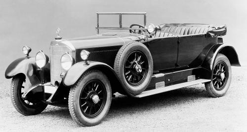 Η ανοιχτή Mercedes 15/70/100 hp, μια από τις πρώτες Mercedes τουρισμού, κατασκευασμένη το 1924