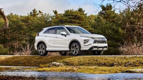 Mitsubishi Eclipse Cross PHEV 10
