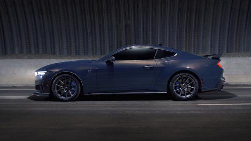 Mustang Dark Horse