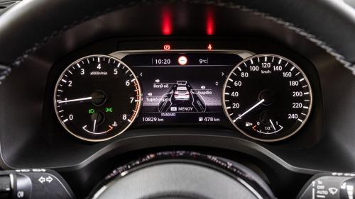 Nissan Qashqai 1.3 Hybrid 140 vs 158 CVT 13