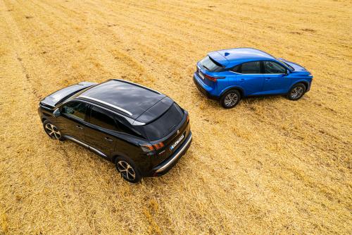 Nissan Qashqai vs Peugeot 3008