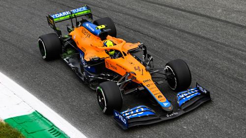 O Lando Norris με τη McLaren MCL35 στο GP Ιταλίας του 2021, στην πίστα της Monza