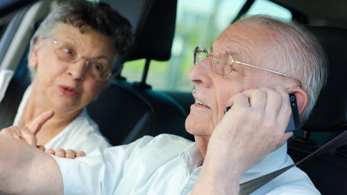 Ηλικιωμένος οδηγός