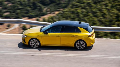 Opel Astra 2