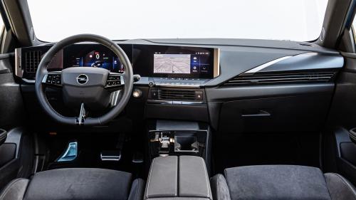 Opel Astra Electric 4